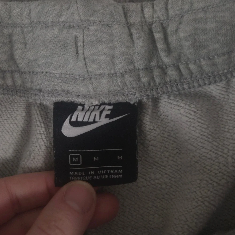 Nike Sweatpants Womens M Grey Sportswear Essential Jogger French Terry Fleece